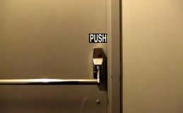 door push